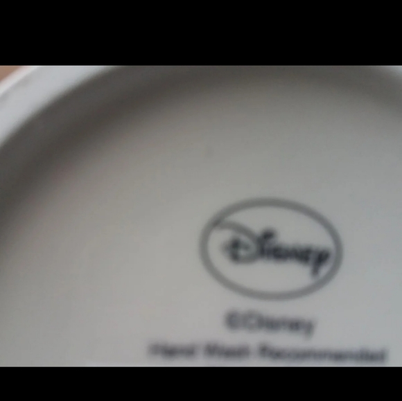 Disney Mug with lid - Picture 3 of 3